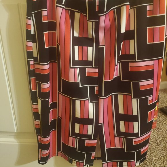 Skirt - Picture 1 of 1
